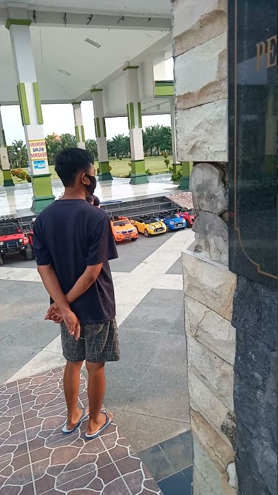 Suasana Sore Hari Alun-alun Caruban  Kabupaten Madiun