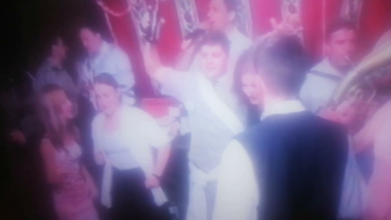 0rkestar Milovana Babica peva Vuk Popovic i Miroslav Guskic