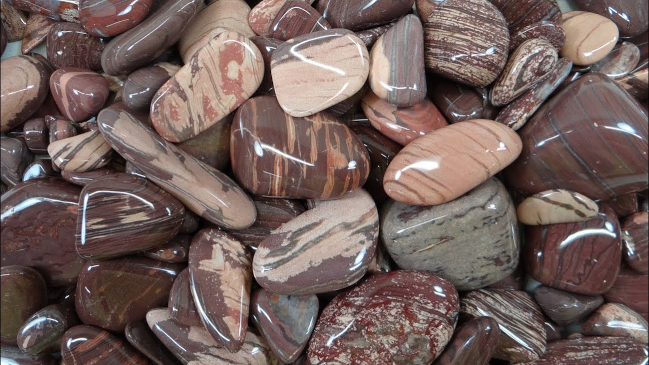 Banded Rhyolite - Rocks in a Box 4 - YouTube