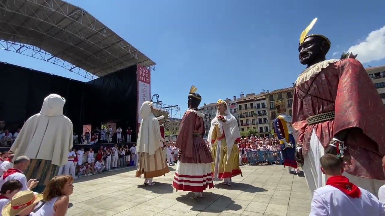 Ball de Rams (versió reduïda dels gegants de Pamplona) - San Fermín 2023