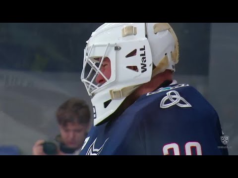 Тихомиров выручает ловушкой / Tikhomirov saves it with his glove