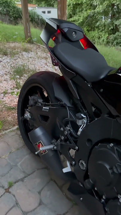 First Ever 2021 Yamaha R1 Cold Start🔥🖤