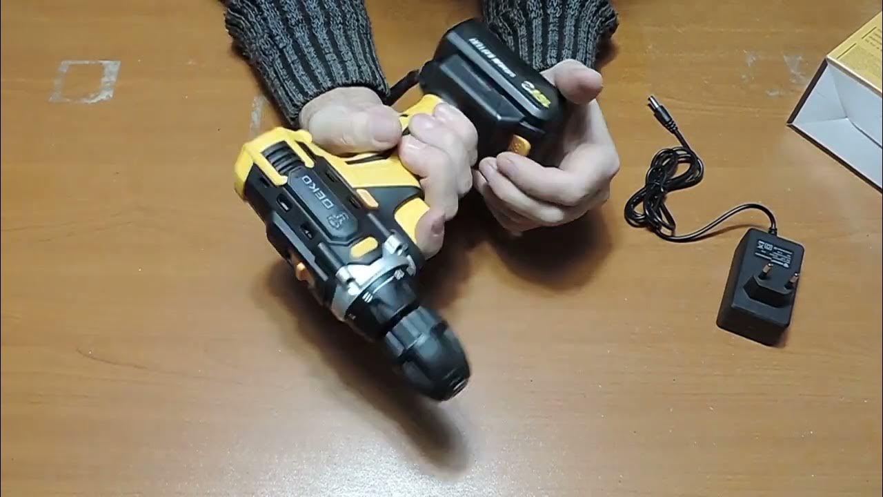 Шуруповерт деко 16 вольт. Шуруповерт deko 20v. аккумуляторная отвертка зубр профессионал отр-3 н20. аккумулятор deko 20v.