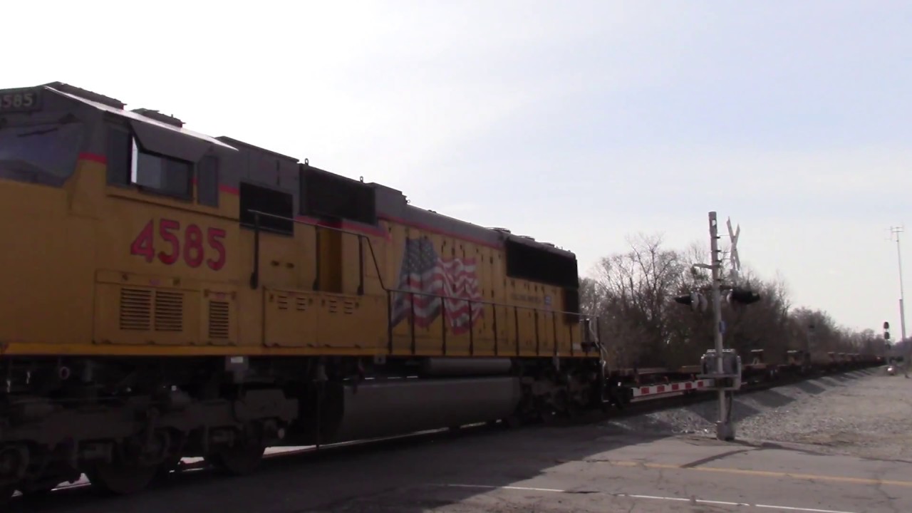 NORFOLK SOUTHERN EMD SD70ACE Northbound Empty Intermodal Container ...