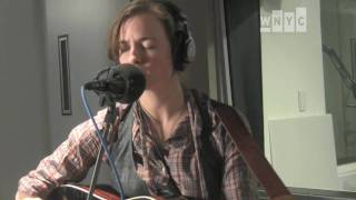 Dawn Landes, &quot;Little Miss Holiday&quot; live on Soundcheck