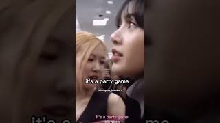 Rosie asking Lisa to buy &quot;Clueless Party game&quot; and play with her but Lisa...😂 [#blackpink]