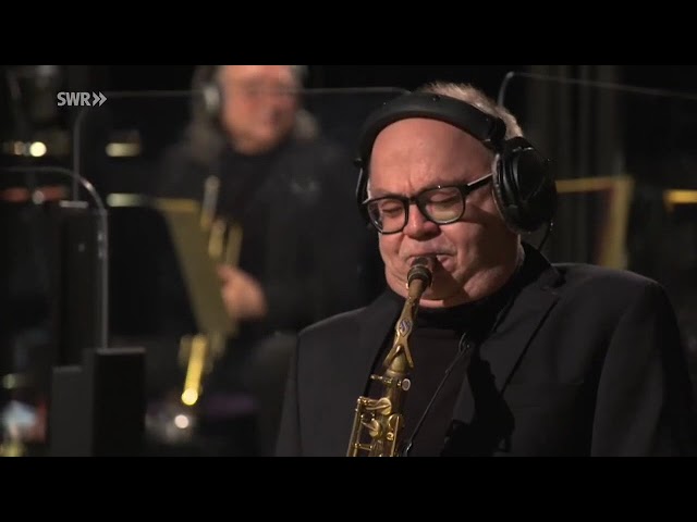 SWR Big Band, Quintessence (comp. Sammy Nestico/Quincy Jones) featuring Klaus Graf, Altosaxophone class=