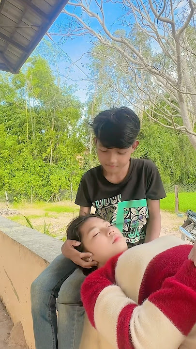 Sleeping on My Honey 😴| So Sweet & Peaceful Love Moments #SleepOnHoney #SoSweet #HoneyLove #Sweet