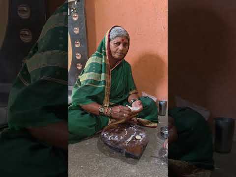 आजीच्या हातच्या करंज्या 😍| गावाकडची गोड चव | Traditional Karanji Recipe #villagelife #shorts #food