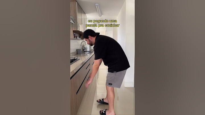 Eu x Meu marido pegando uma panela pra cozinhar: #shorts