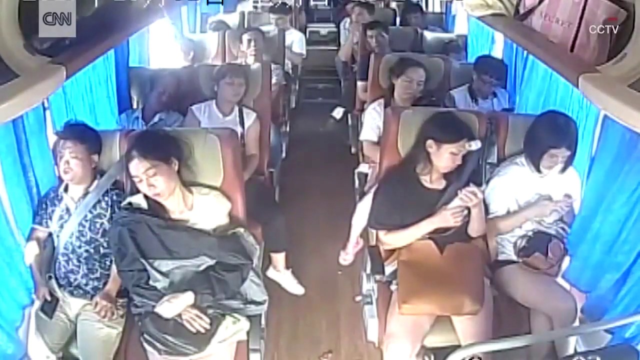 азиатку насилуют в транспорте фото 98