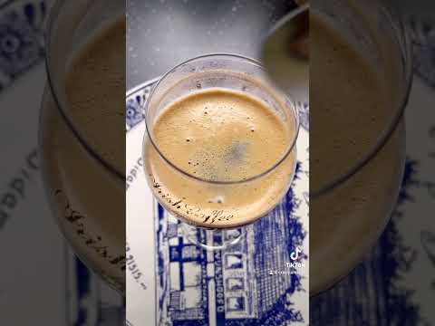 Видео: Best drink to make in the end of 2023, Irish coffee ☘️ #coffeelover