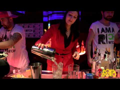 Video: Vita notturna a Milano: bar, locali, & Live Music