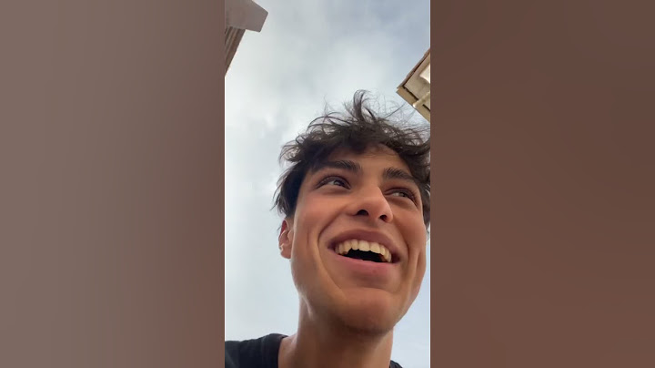 Je fais un CACHE CACHE avec mes FRÈRES ET SŒURS