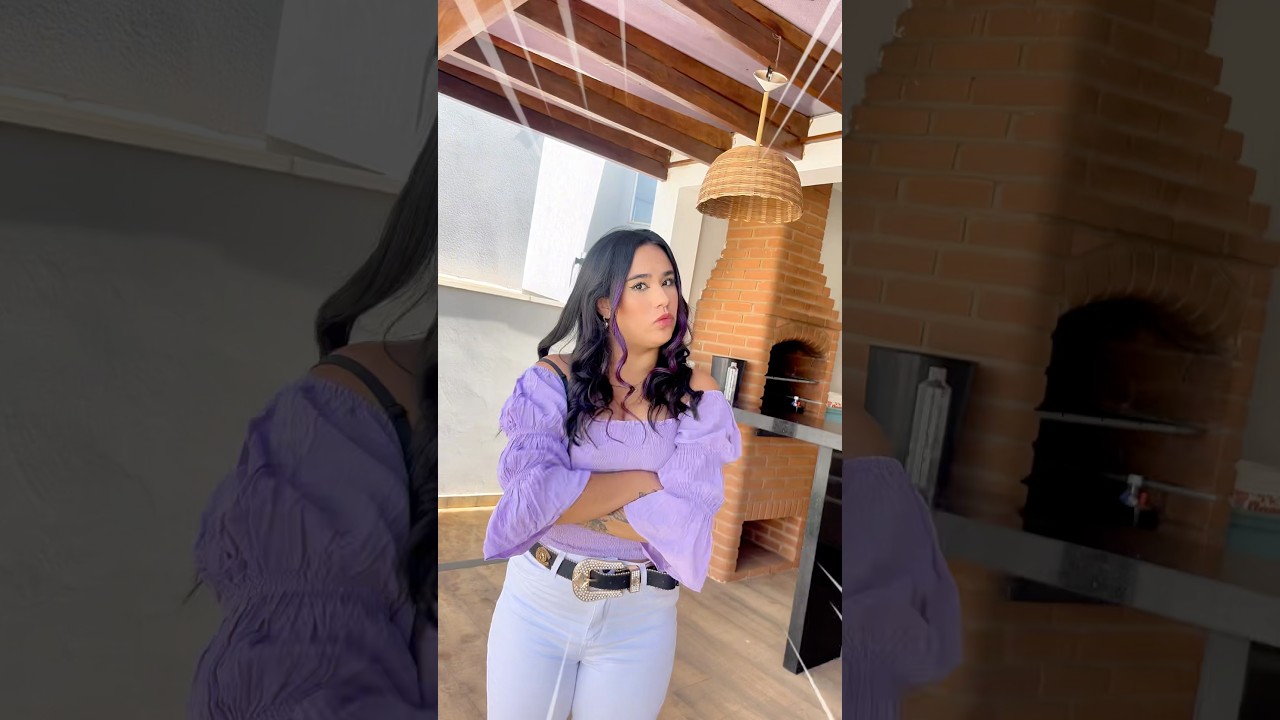 QUEM É A MENINA MAIS FORTE ?