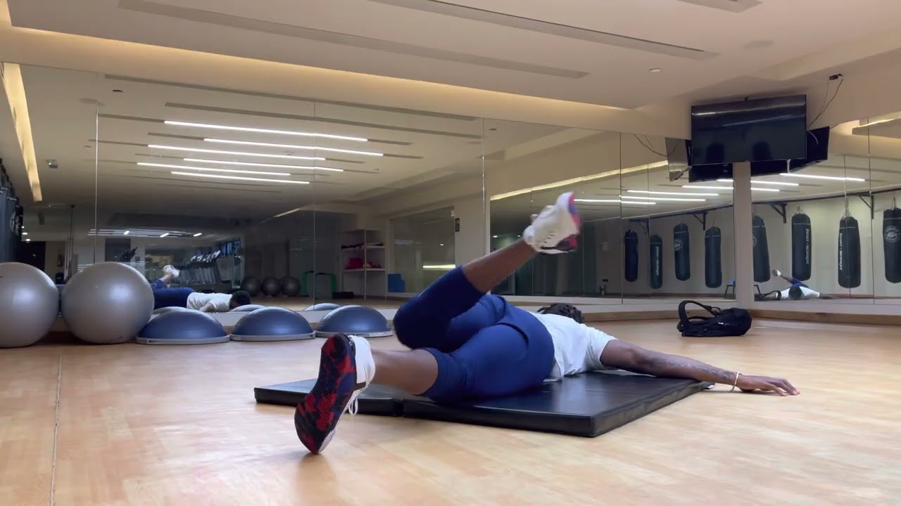 Twisted Cross Stretch Mobility
