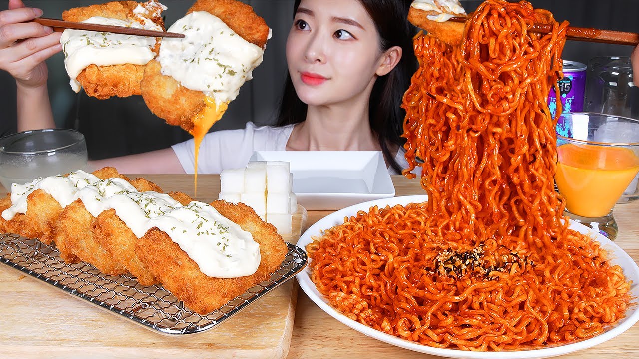 ⁣타르타르소스 듬뿍 뿌린 바삭바삭 생선까스 & 킹닭볶음면 🔥 먹방 ASMR MUKBANG | Crispy Fish Cutlet & Spicy Fire Chicken N