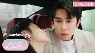 He added a wechat of the girl with a phobia of handsome guys | [No, Handsome Guy] Clip(ENG SUB)