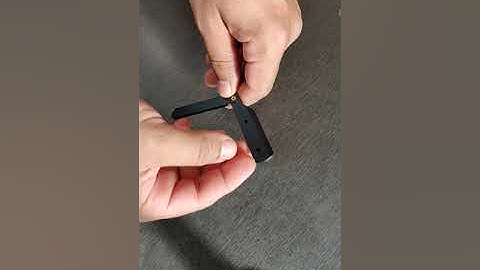 How to Insert Blade in Stylazo Shaving Razor