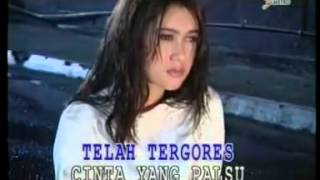 Tergores Cinta Palsu. Nafa Urbach.FLV