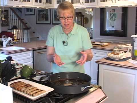 Video: Grilled Sausages Nrog Pears