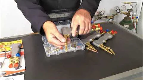 CH 02 DHC2000 Instructional DVD   Contents of Kit