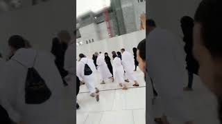 Kâbe Ye Yağmurla Birlikte Giriş Yaptik