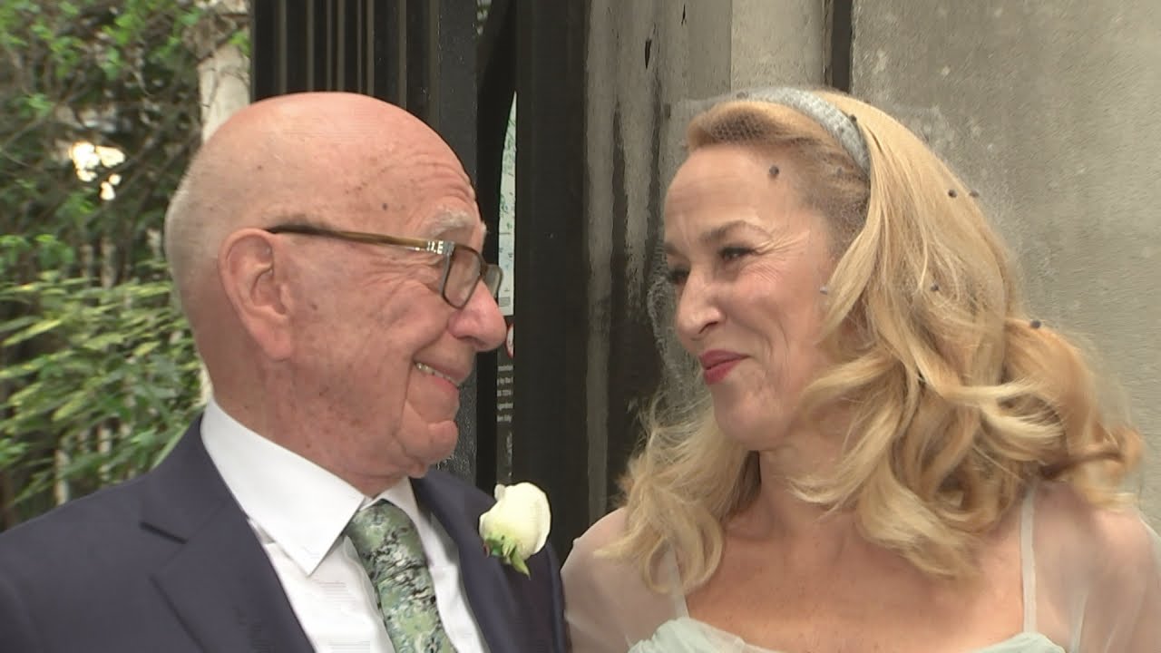 Stylewatch: Jerry Hall and Rupert Murdoch on their wedding day