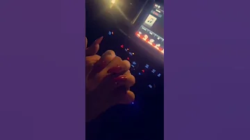 حلال عليك الشيخه بس انت تصون 