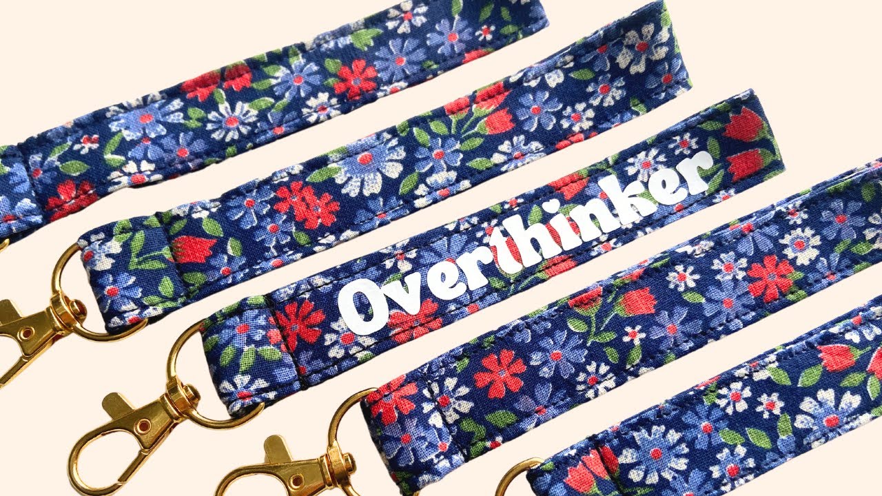 How To Make A Key Fob Wristlet In 3 Minutes ⋆ Hello Sewing