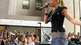 Hilary Duff - I Am - The Today Show (In Live) (HQ)