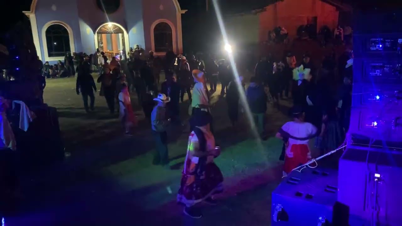 Pura jente alegre  el carnaval  de tinuma de zaragoza  la cortesia de san juan 