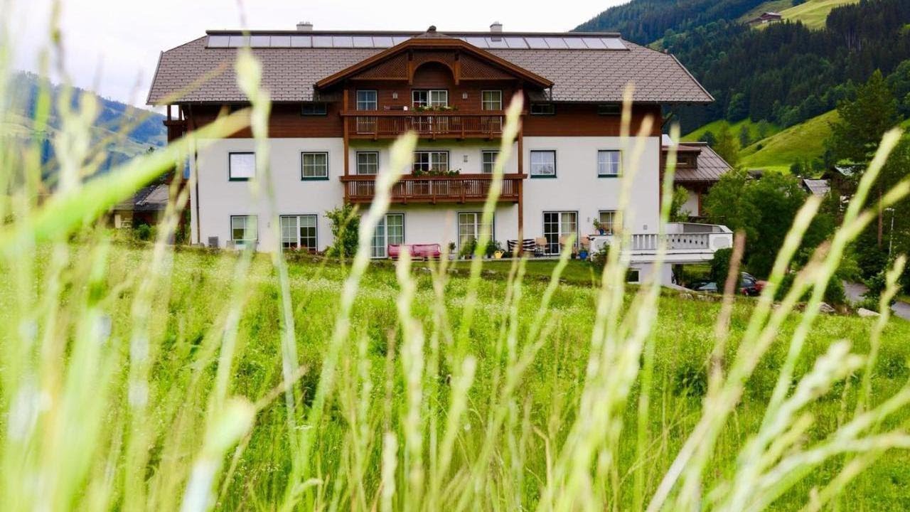 Appartementhaus Elmo Viehhauser KG, Kleinarl, Austria YouTube