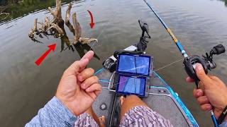 Dropping A CRAPPIE Jig In HEAVY Cover And CATCHING Slabs!!