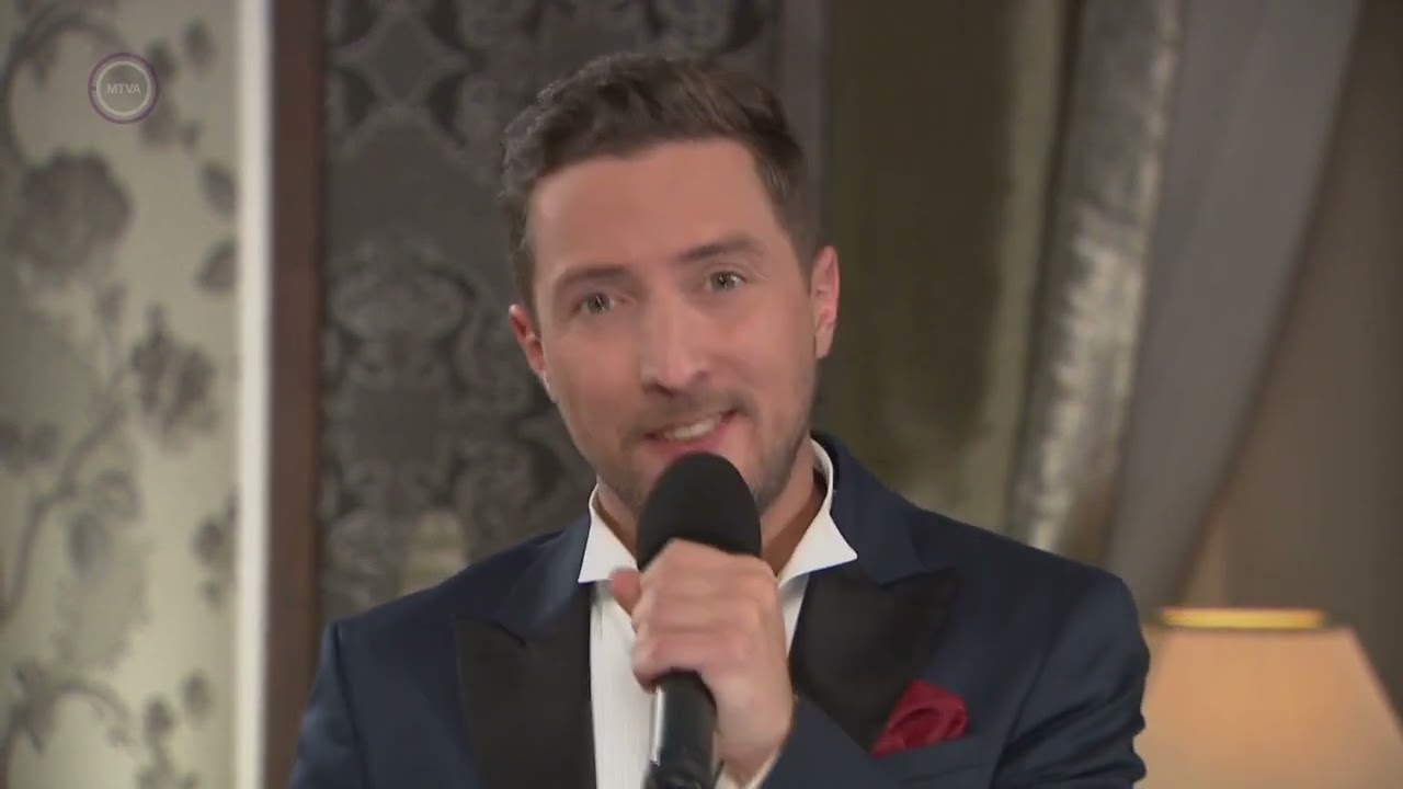 Ifj. Berki Béla és Zenekara - Jó ebédhez szól a nóta 2021.12.19.