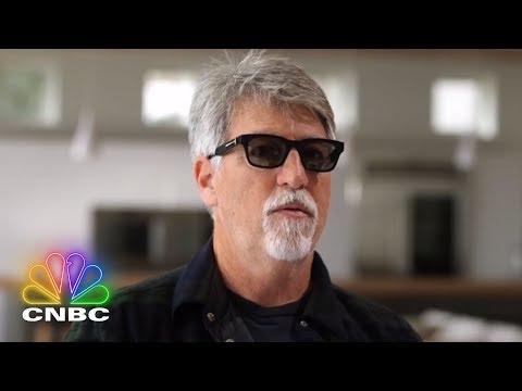 Video: Miljardieris David Geffen pārdod Malibu māju par 85 miljoniem ASV dolāru