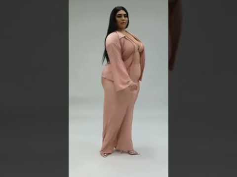 Curvy Women Pluse Size Fashion Girl Bbw Model Girl Curvygirl Bbwgirls Plussizewomen Short 
