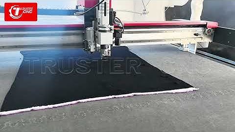 Single-layer elastic plush fabric cutting machine with circular blade