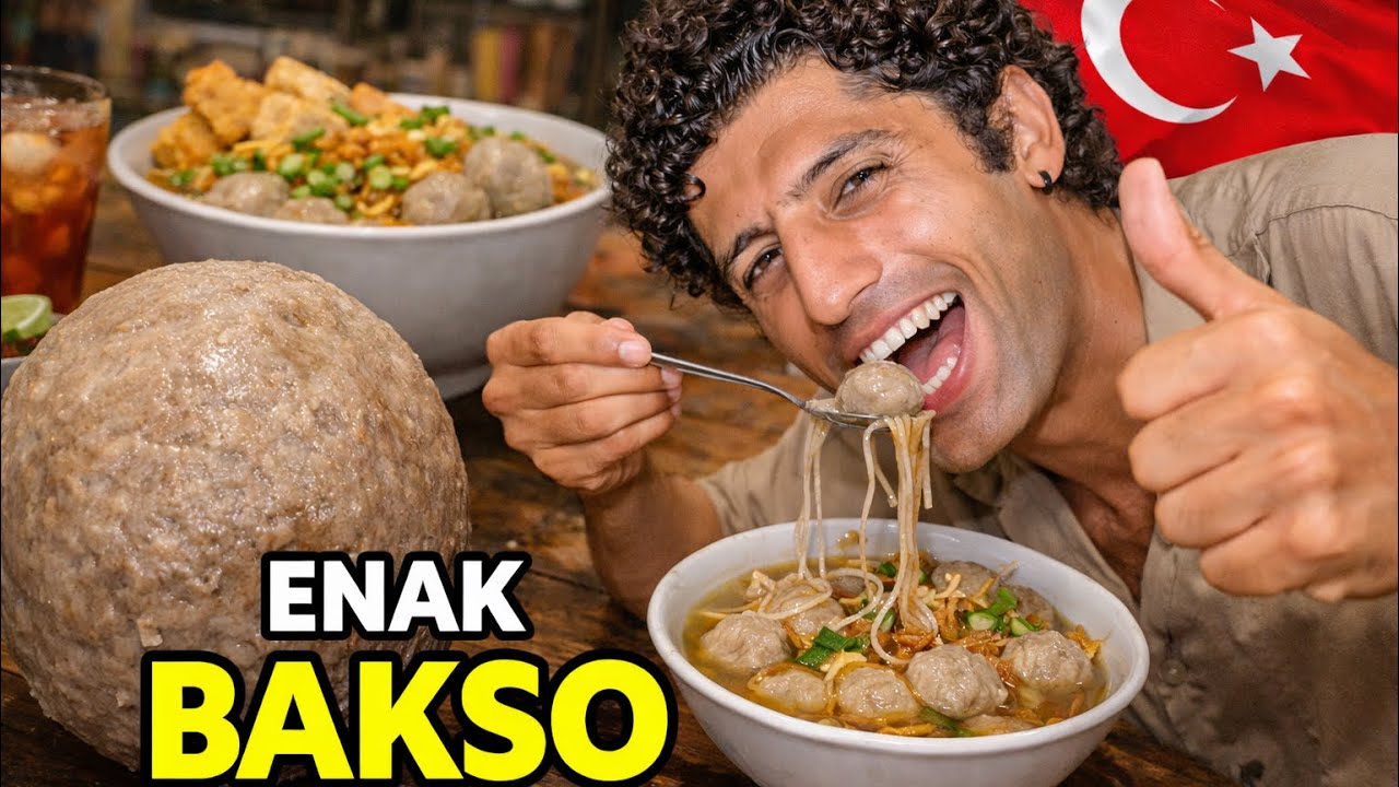 Невероятно! Турецкая иностранка влюбилась в джакартские фрикадельки 🇮🇩🔥