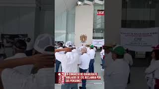 CFE retirees protest for their pensions at the Guanajuato Congress