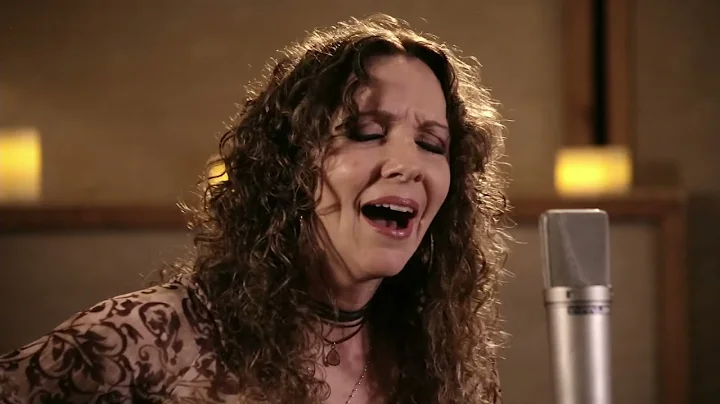 Lisa Morales live at Paste Studio on the Road: Aus...