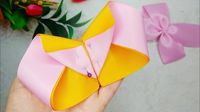 These Handmade Hair Bows Are the Gift That Keeps Giving