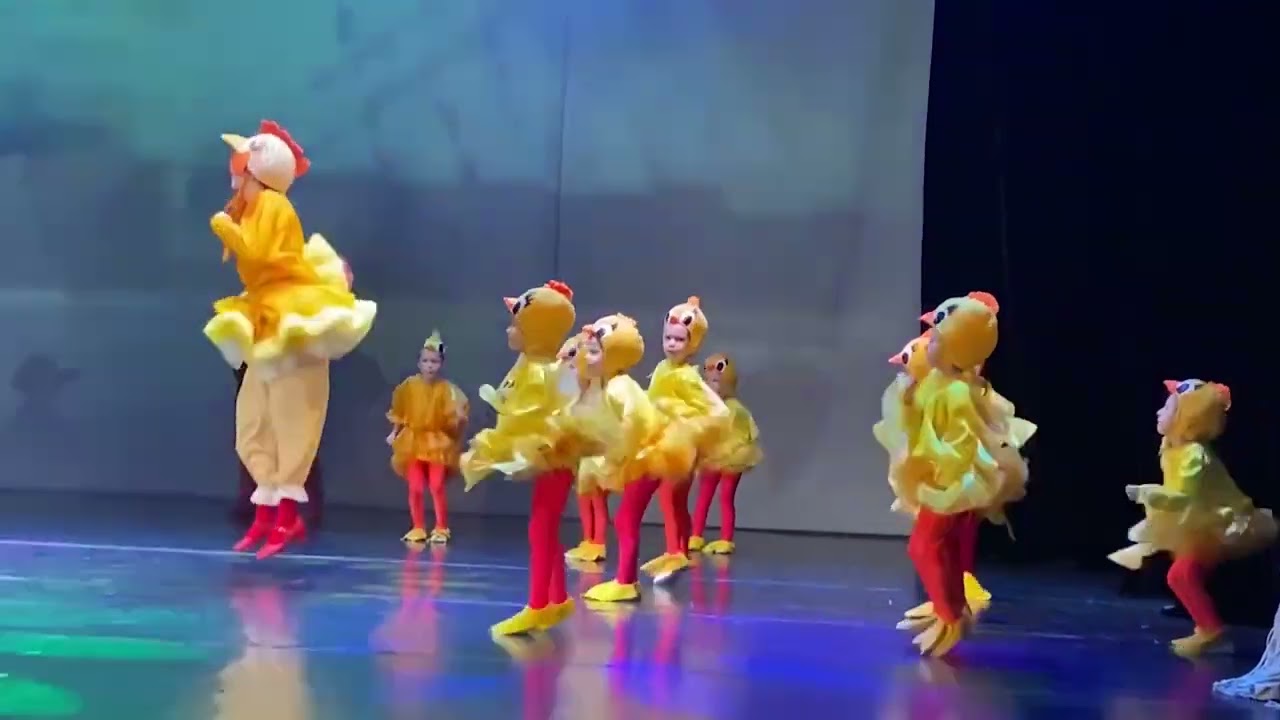 Фламінго - танець курчат_02.12.23. НАШІ ДІТИ