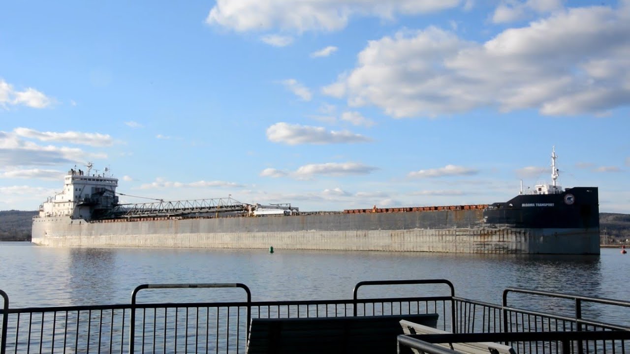 ALGOMA TRANSPORT Passing Arrowhead Pier