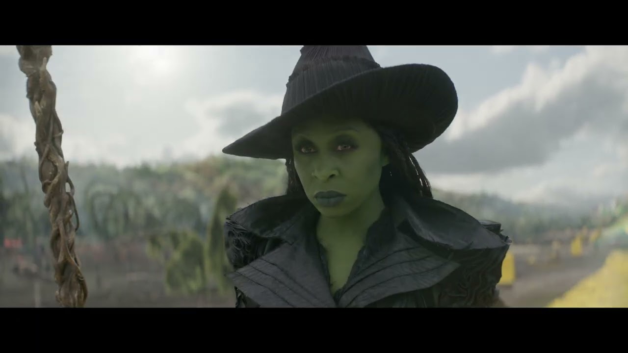 Wicked: Por Siempre - Paul Vestuario Cynthia (Universal Pictures) HD