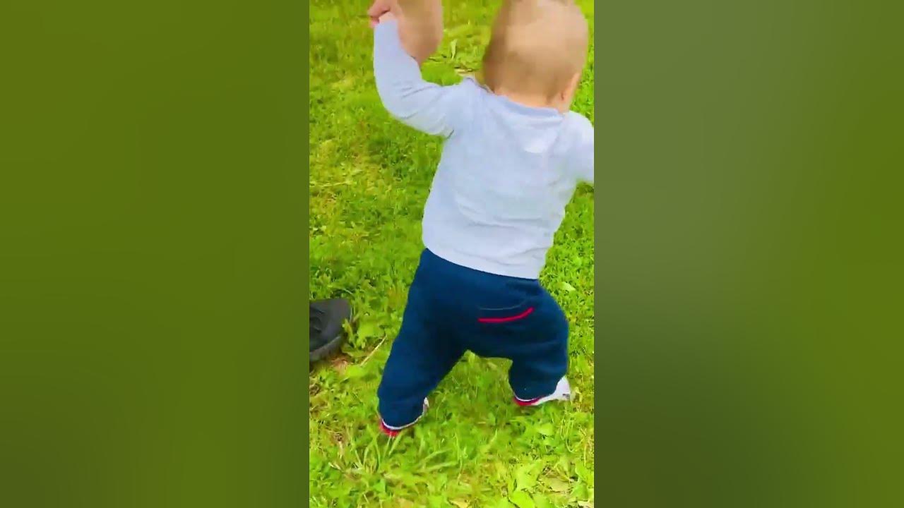 топ топ топает малыш🥰 - YouTube