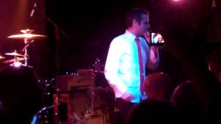 Bouncing Souls - The Toilet Song (Stone Pony December 26, 2009)