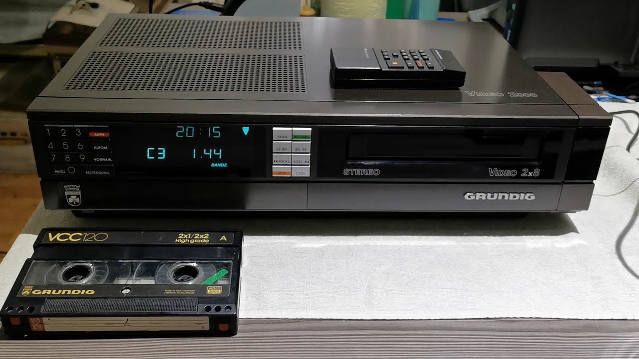 V2000 Grundig 2280 - YouTube