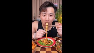 🔴 LIVE: Mukbang Giggles | Chill Eat & Talk, Soft ASMR Eating Sounds & Relaxing Vibes screenshot 1