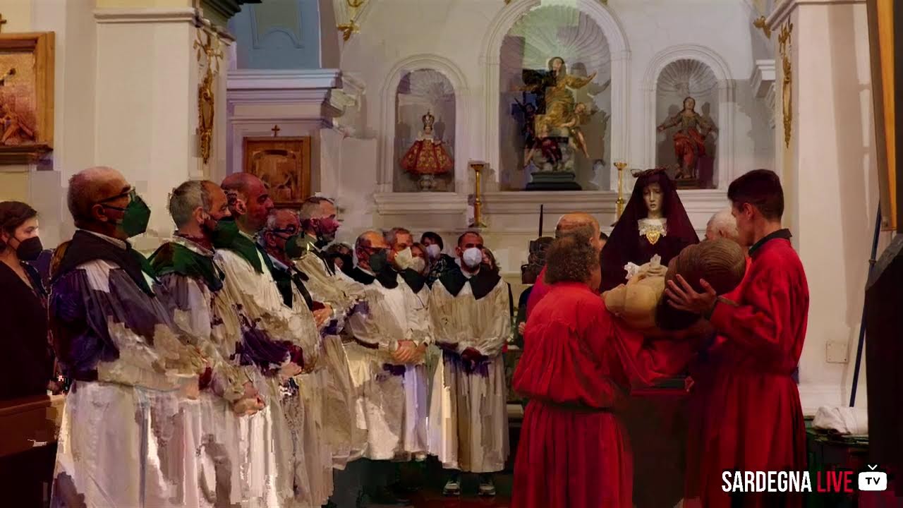 Il rito de S'Iscravamentu in diretta da Orosei